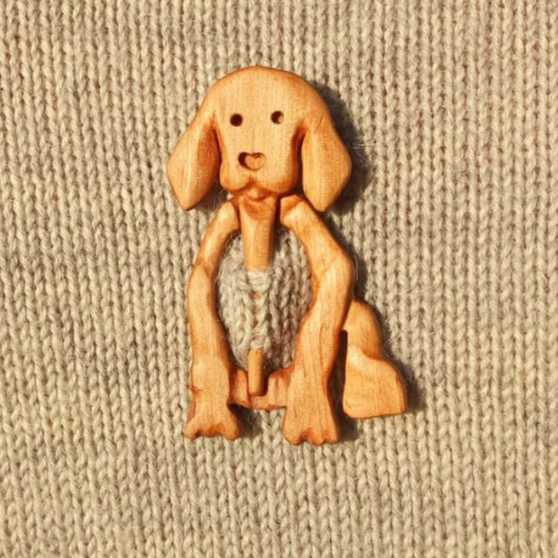 Broche Épingle avec Motif Animalier en Bois
