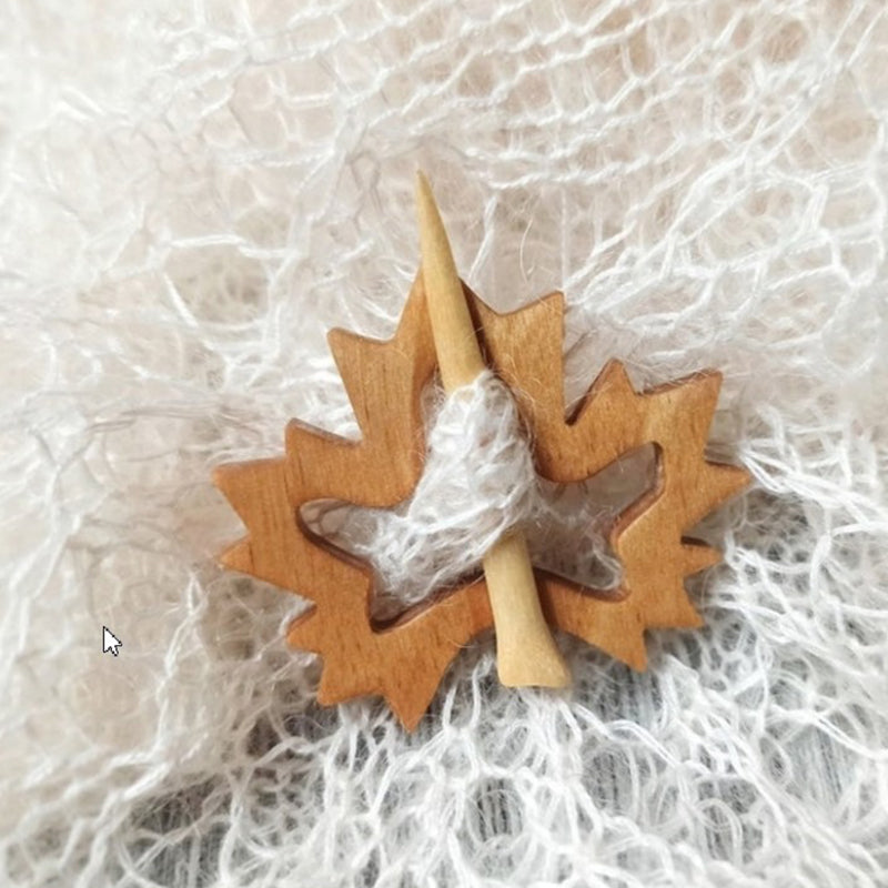 Broche Épingle avec Motif Animalier en Bois
