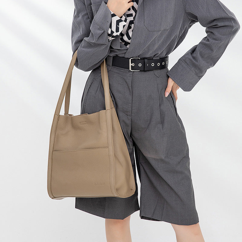 Sac à bandoulière simple de couleur unie