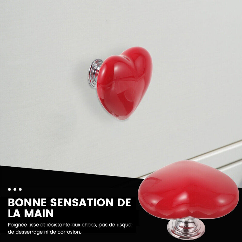 Bouton de toilette en forme de coeur