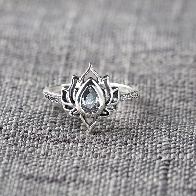 Recommencer Bague Lotus