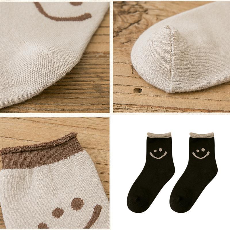 Sousoleil Chaussettes En Coton Mignonnes Avec Des Visages Souriants (5 PCs)