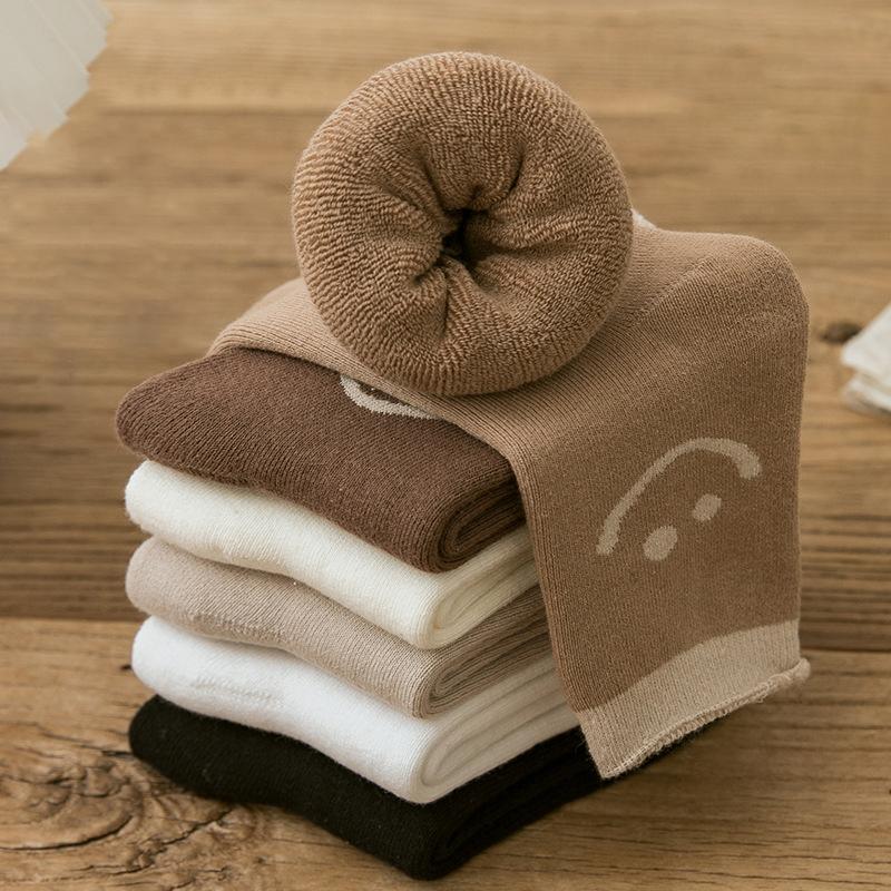 Sousoleil Chaussettes En Coton Mignonnes Avec Des Visages Souriants (5 PCs)