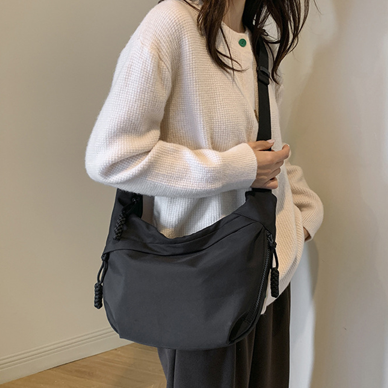 Sacs à dos en nylon de couleur unie pour femmes