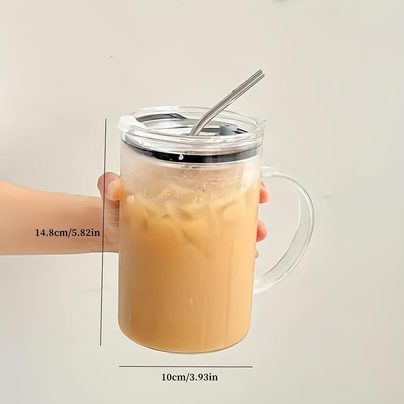 Grande tasse en verre avec couvercle et paille