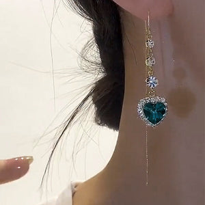 Boucles d'oreilles enfile-pierres précieuses en forme de cœur bleu exquises