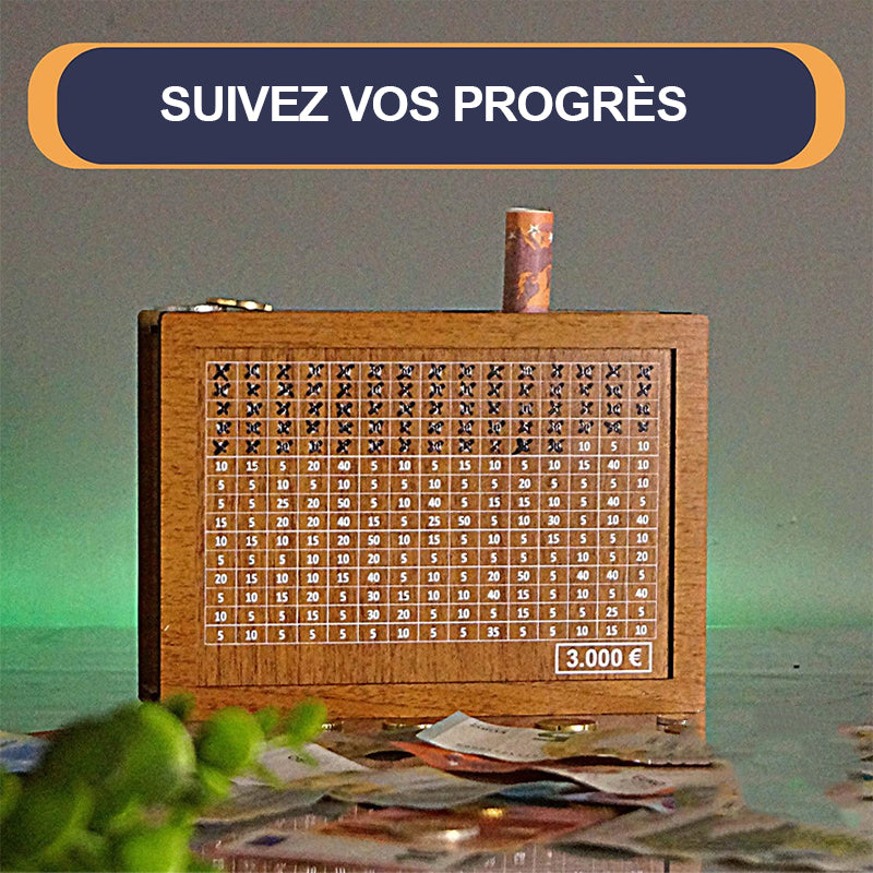 Tirelire en bois avec figures gravées