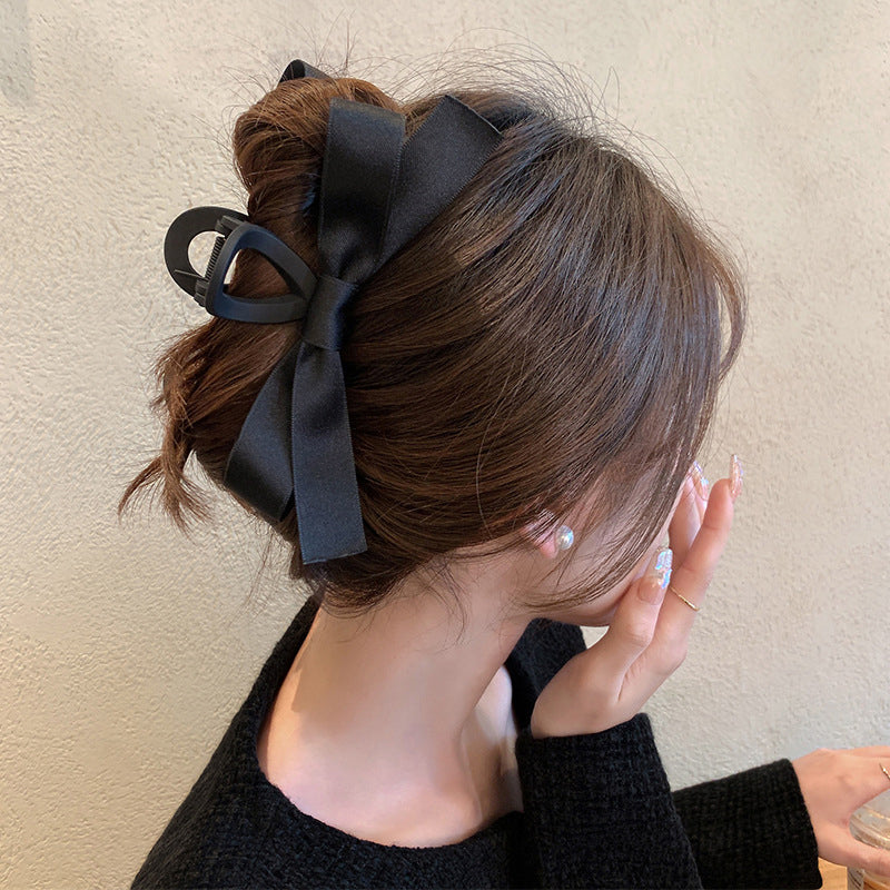 Clip à cheveux élégant en forme de nœud pour femmes