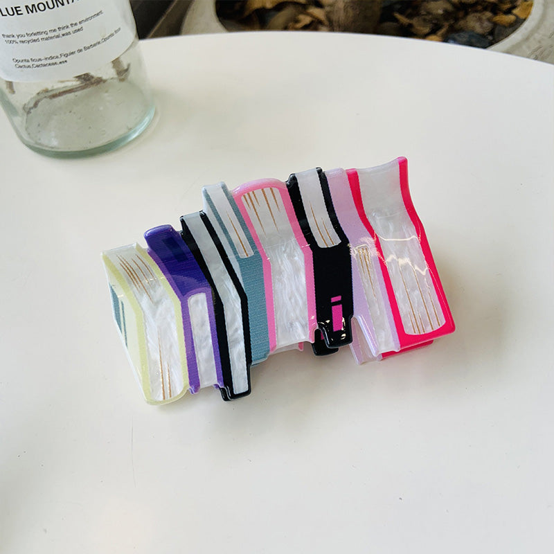 Pince à cheveux livre