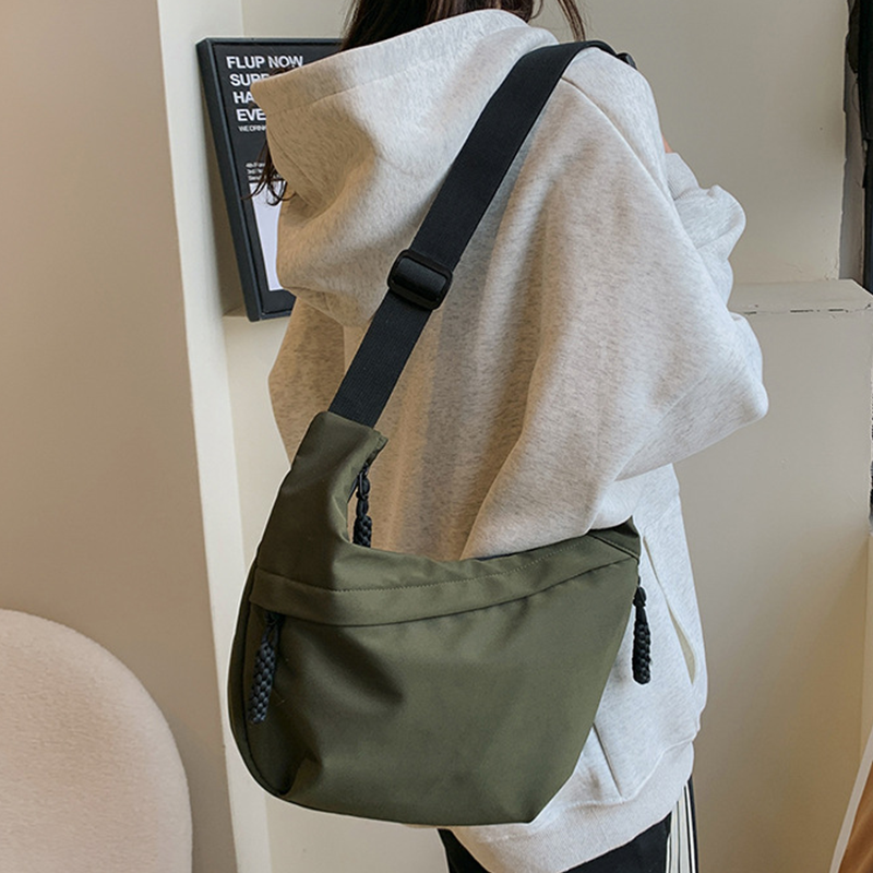 Sacs à dos en nylon de couleur unie pour femmes