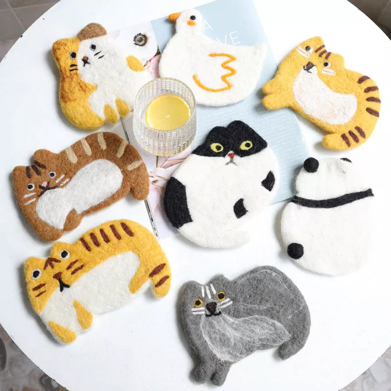 Sous-verres mignons de tasse de chat de chat d'animal de feutre de laine faits à la main