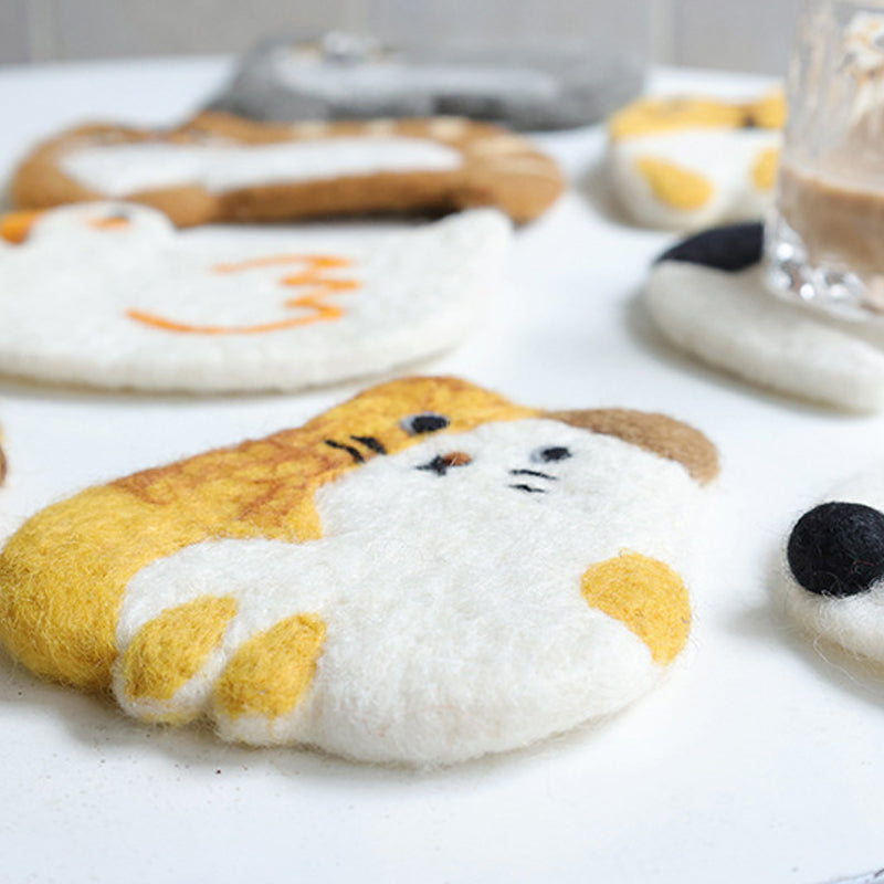 Sous-verres mignons de tasse de chat de chat d'animal de feutre de laine faits à la main