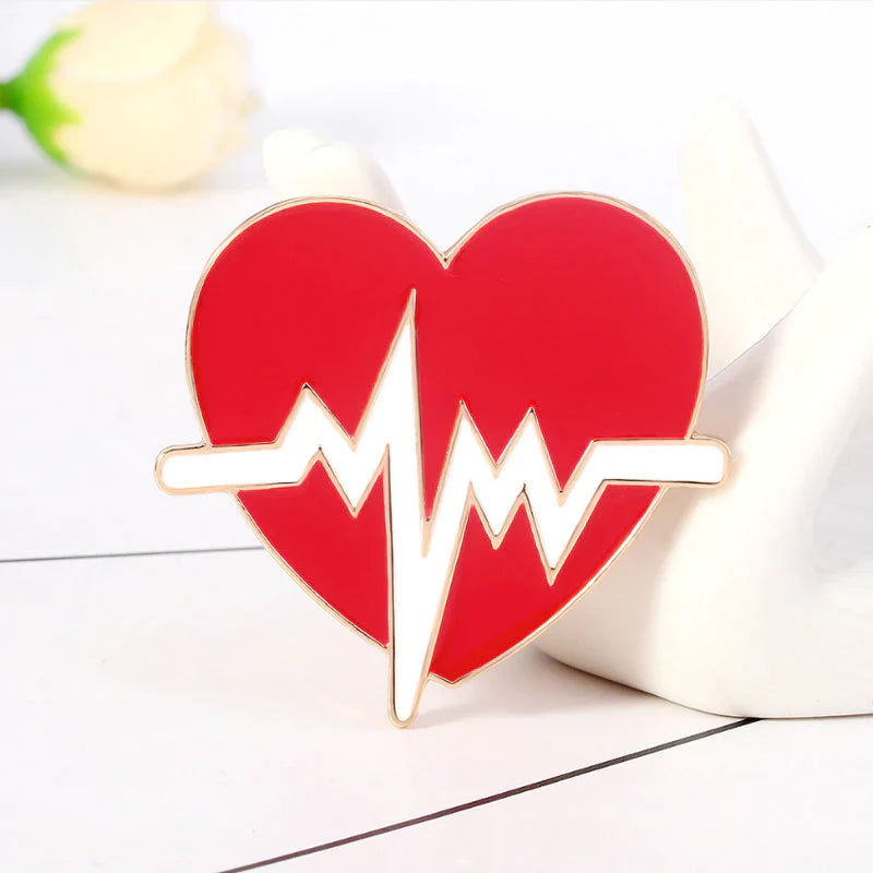 Mini broche stéthoscope coeur d'amour