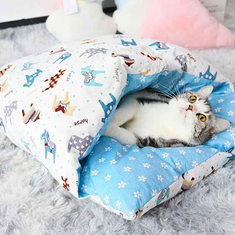 Maison de chat chaude d'hiver mobile