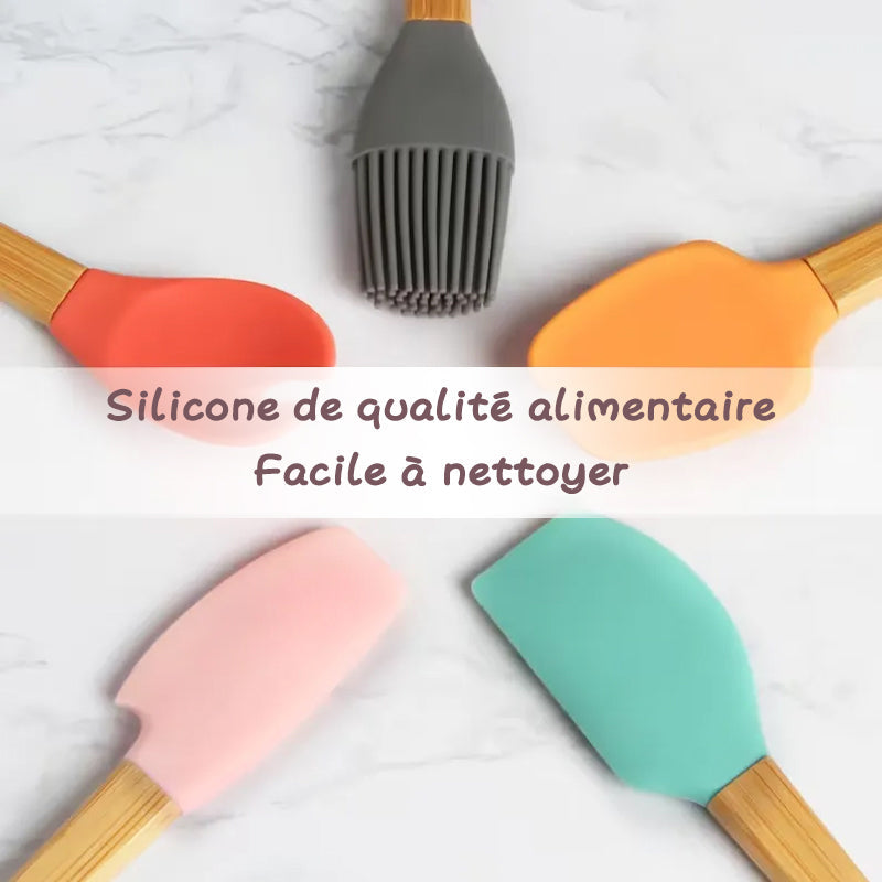 Spatule en silicone avec manche en bois