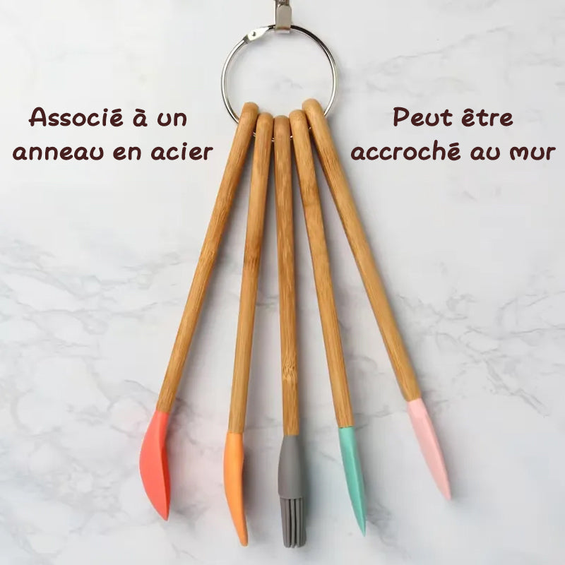 Spatule en silicone avec manche en bois