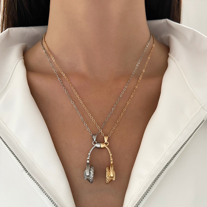 Collier écouteur couple