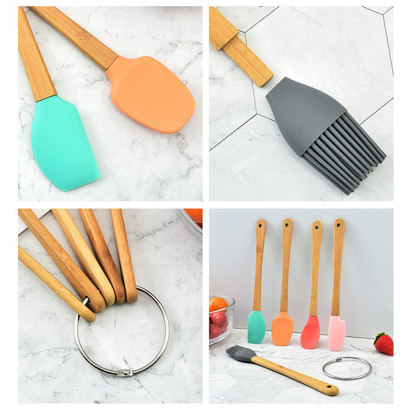 Spatule en silicone avec manche en bois