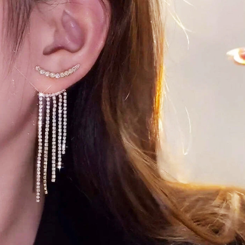 Boucles d'Oreilles Longues à Pampille avec Strass Incurvés Scintillants