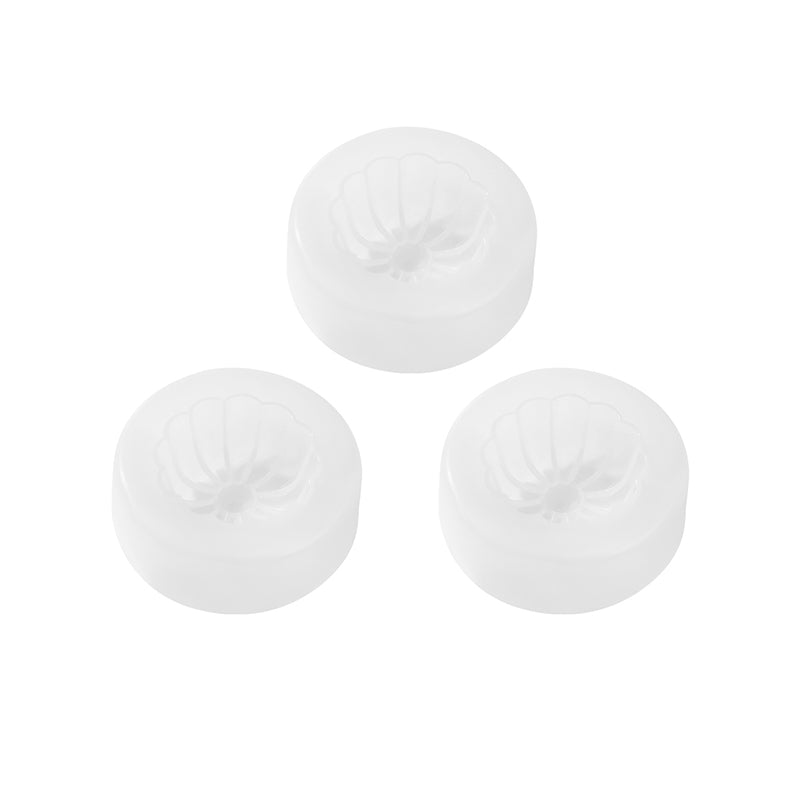 Fabricant de petits pains faits à la main